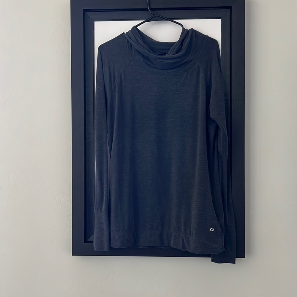 Gapfit breathe lightweight shirt with hood